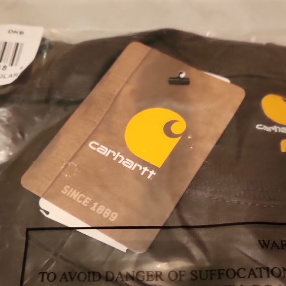 Carhartt Dark Brown T-Shirt with Logo - Picture 5 of 8